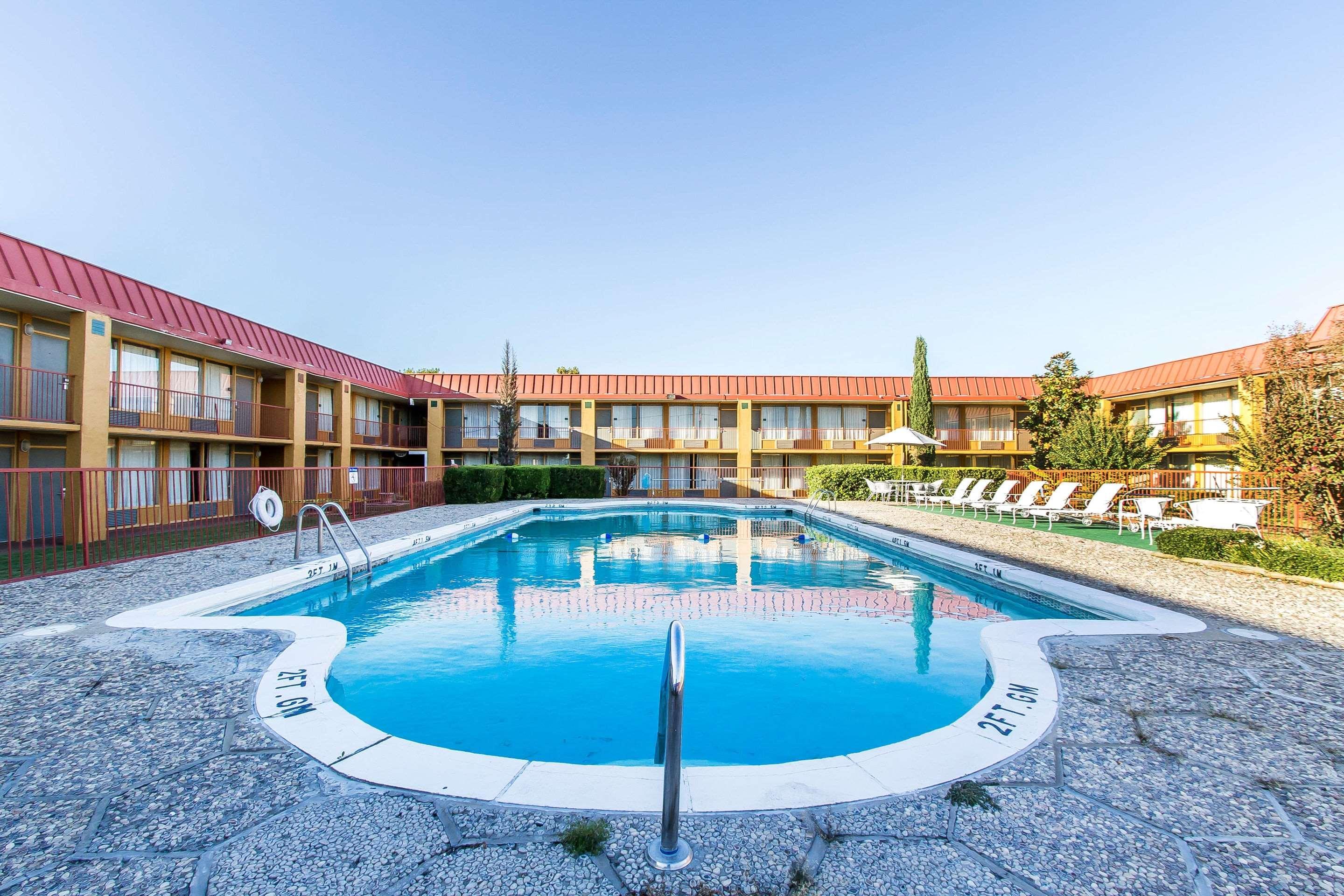 Quality Inn Ada Near University Zewnętrze zdjęcie