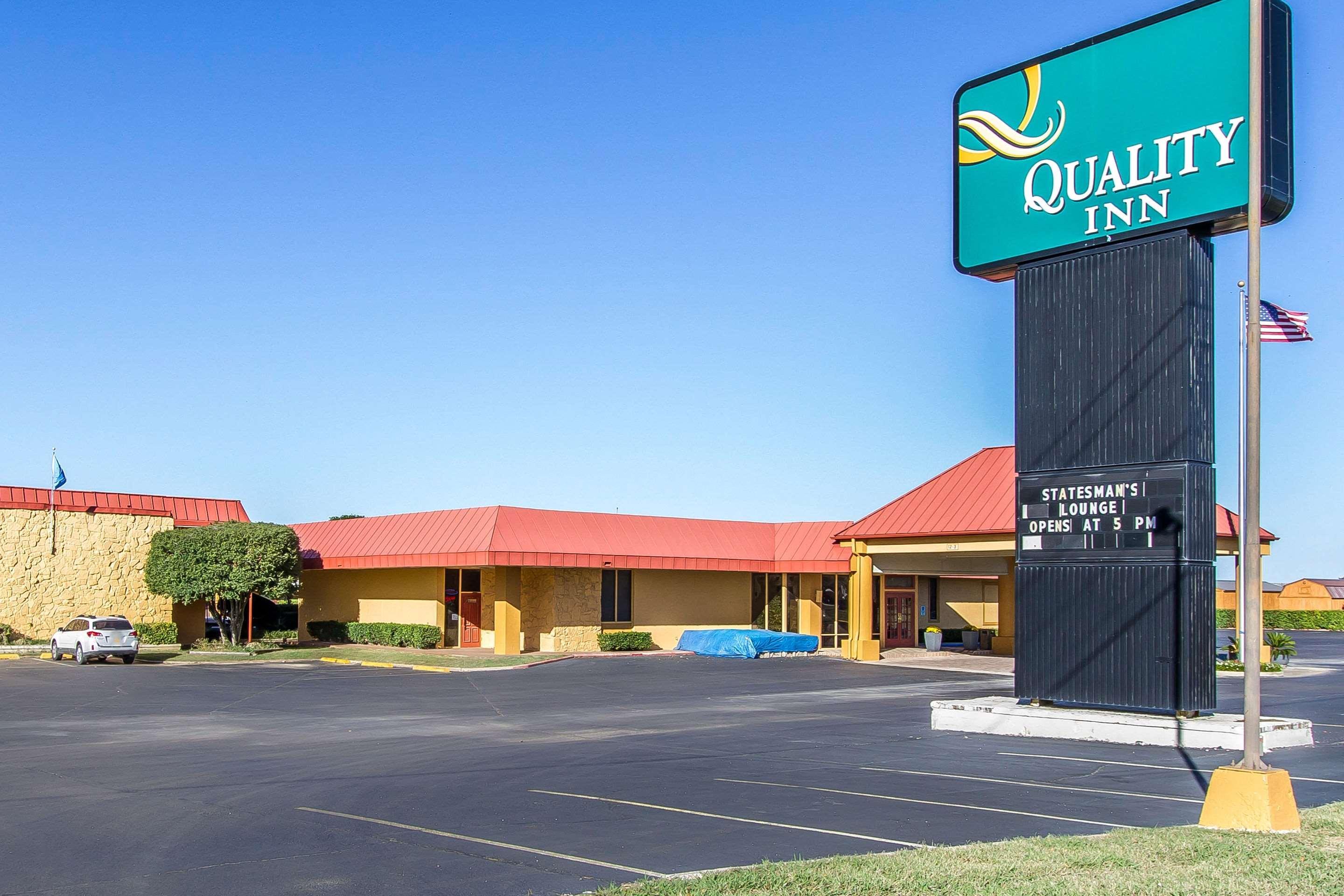Quality Inn Ada Near University Zewnętrze zdjęcie