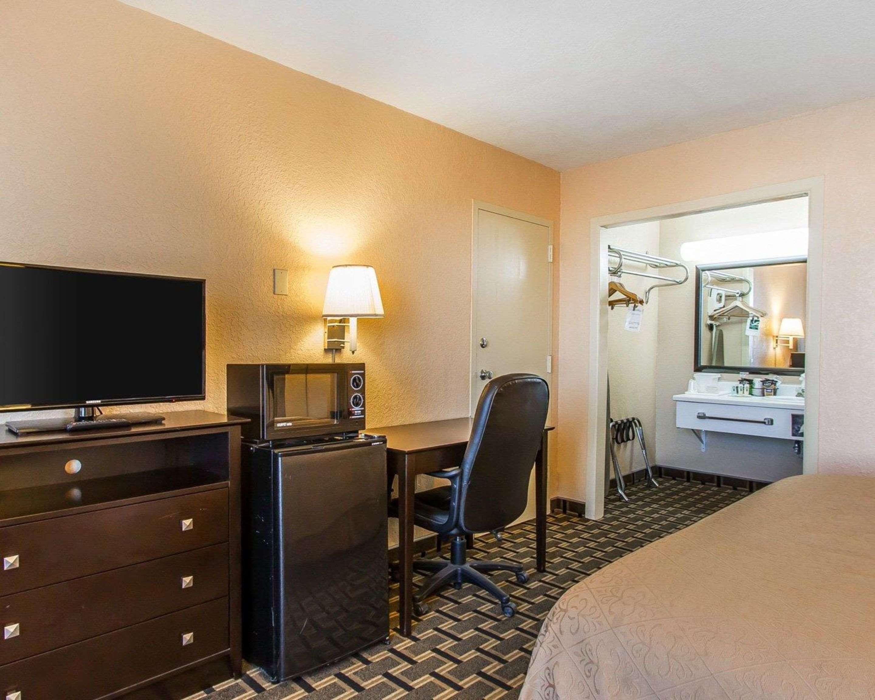 Quality Inn Ada Near University Zewnętrze zdjęcie